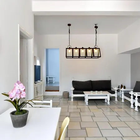 Anemolia With Pool Apartment